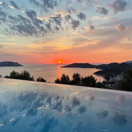 Apartment Carpici Kas, Luxury 3 Bed, 3 Bath, Duplex