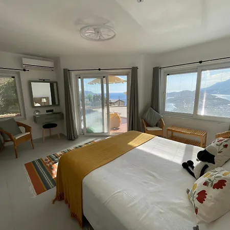 Carpici Kas, Luxury 3 Bed, 3 Bath, Duplex *