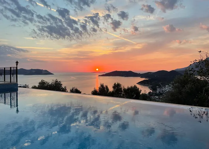 Apartment Carpici Kas, Luxury 3 Bed, 3 Bath, Duplex