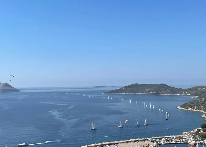 Carpici Kas, Luxury 3 Bed, 3 Bath, Duplex Apartment