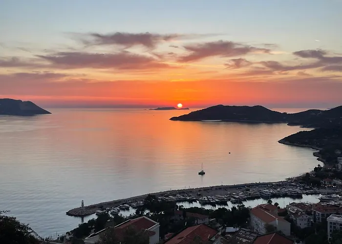 Apartment Carpici Kas, Luxury 3 Bed, 3 Bath, Duplex *